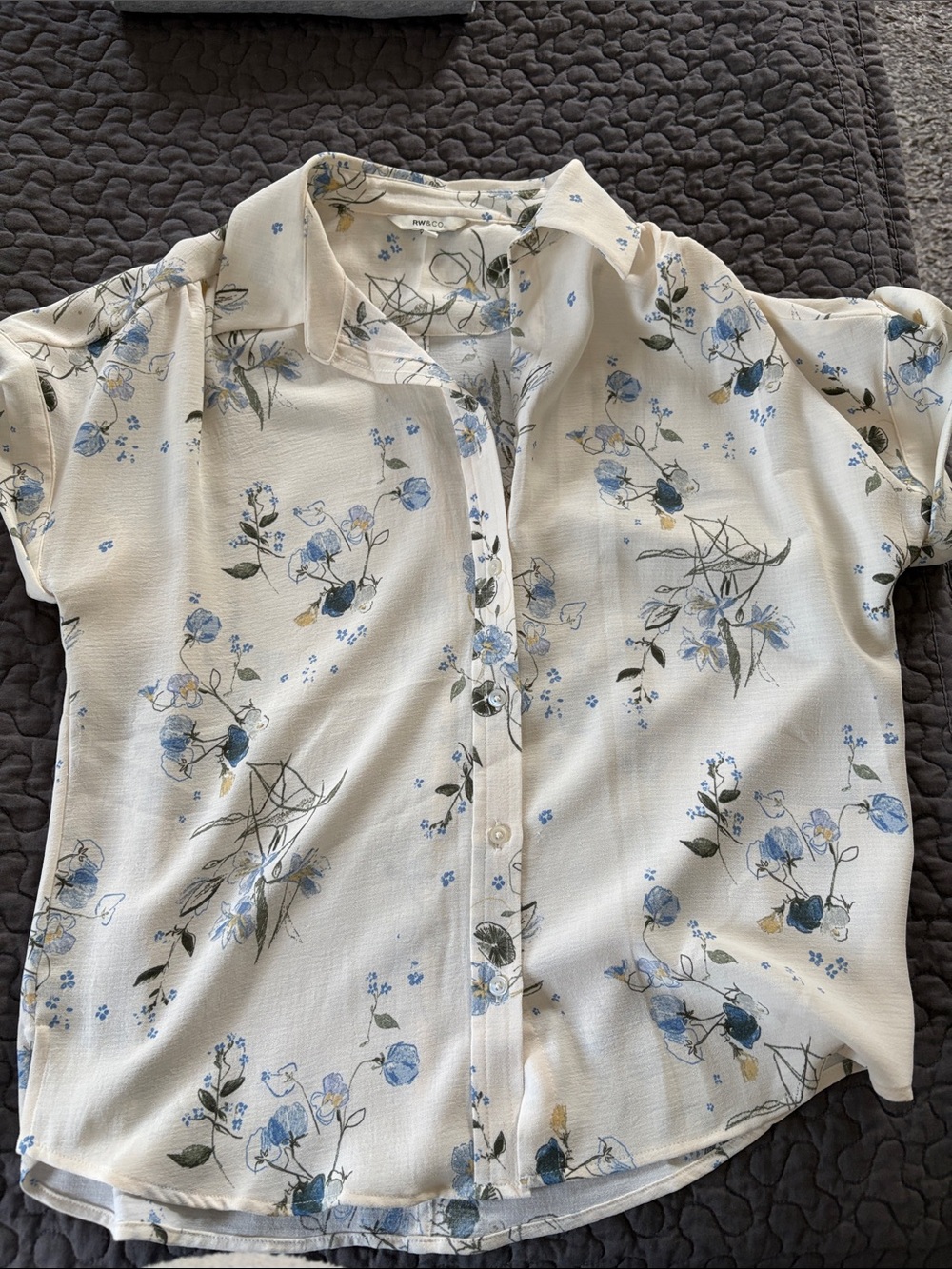 RW&CO. Cream Button-Down Top with Blue Floral Print